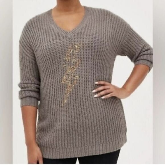 Torrid Gray Chunky Pullover Tunic Sweater Gold Beaded Lightning Bolt size 1 X - Picture 1 of 13